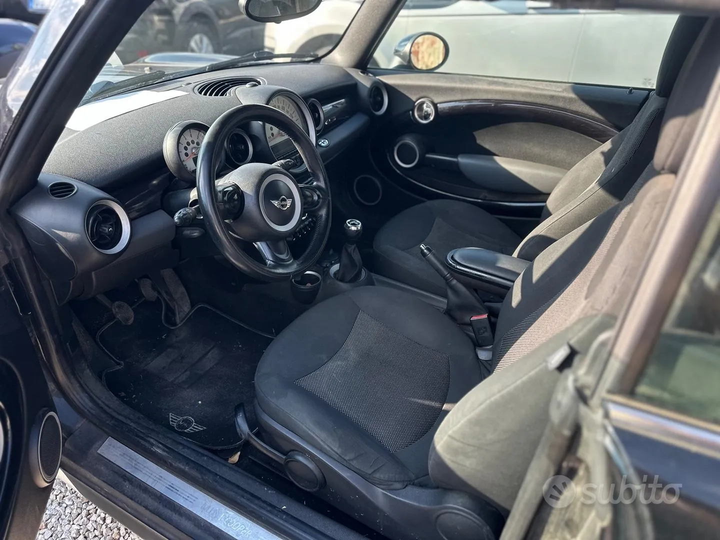 Mini Cooper 2011 photo 4