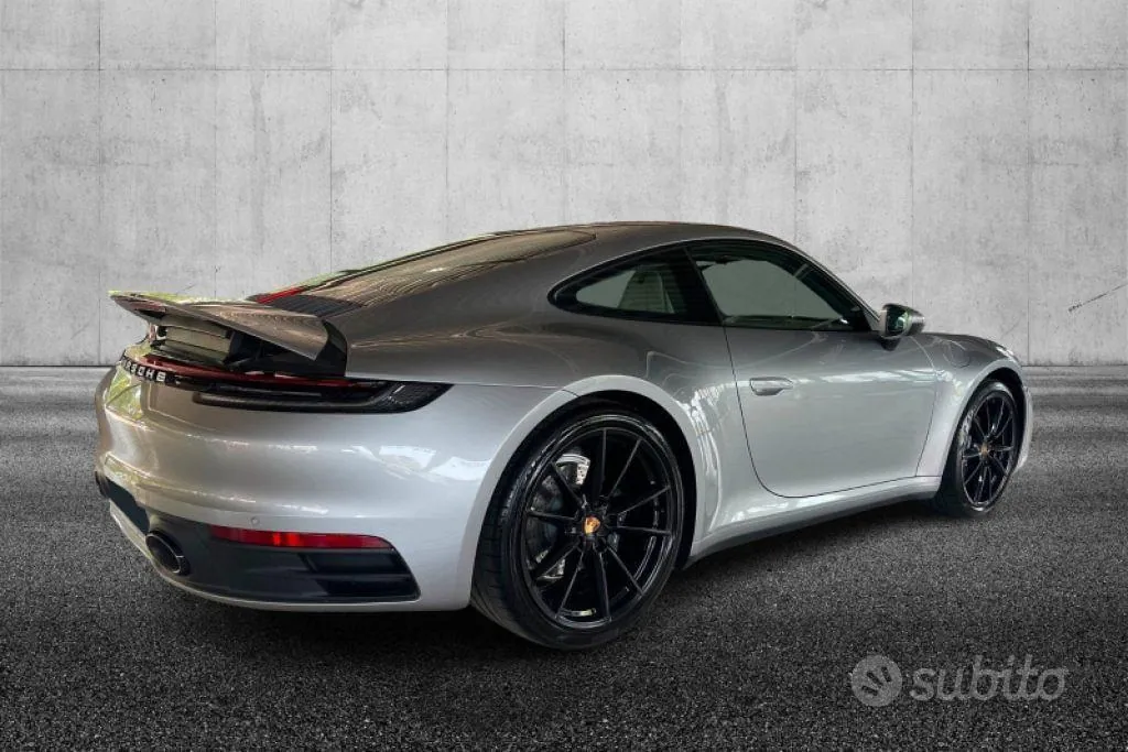 Porsche 911 2020 photo 3