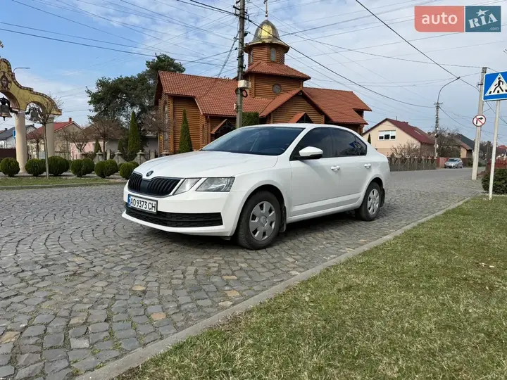 Skoda Octavia 2019 photo 3