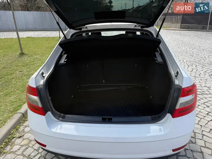 Skoda Octavia 2019 photo 4