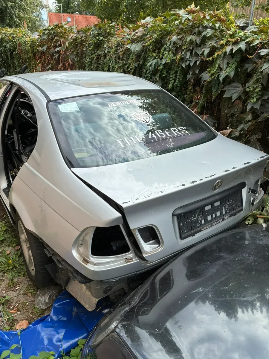 BMW 3 Series 2002 photo 3