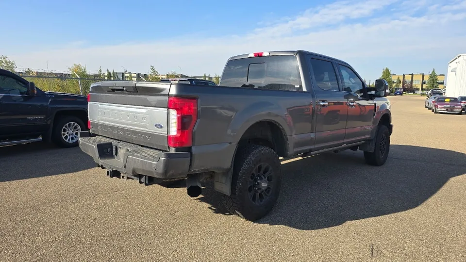 Ford Super Duty F-350 2017 photo 3