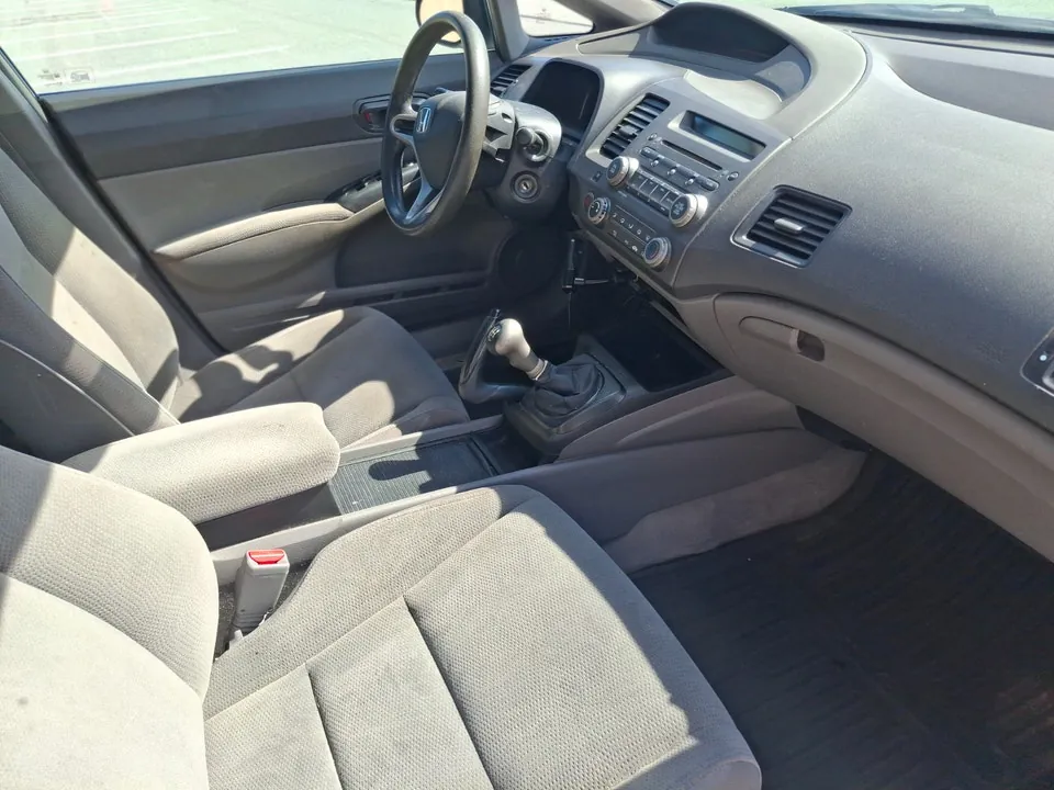 Honda Civic 2010 photo 3