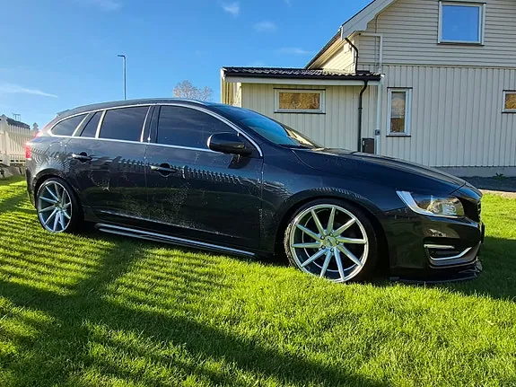 Volvo V60 2015 photo 3