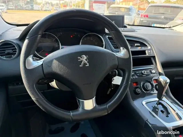 Peugeot 5008 2015 photo 3