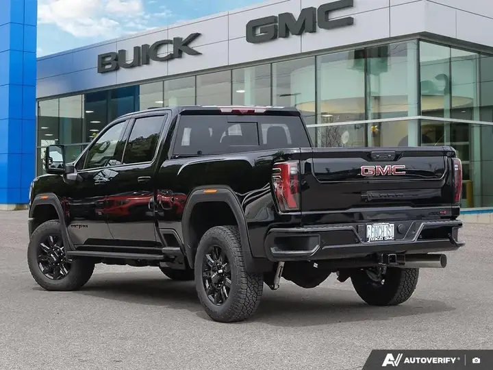 GMC Sierra 2500Hd 2026 photo 4
