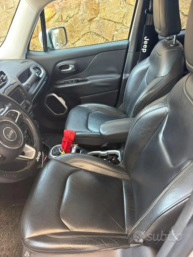 Jeep Renegade 2015 photo 5