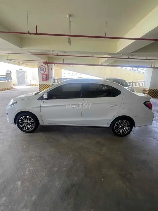 Mitsubishi Attrage photo 3
