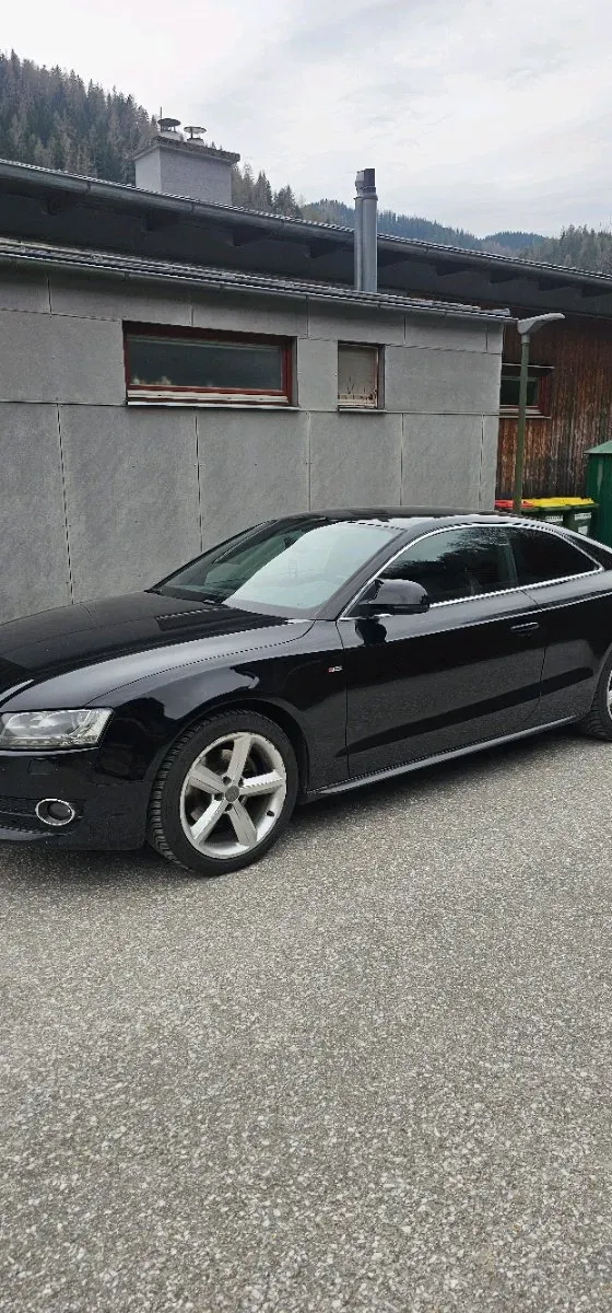 Audi A5 2008 photo 2