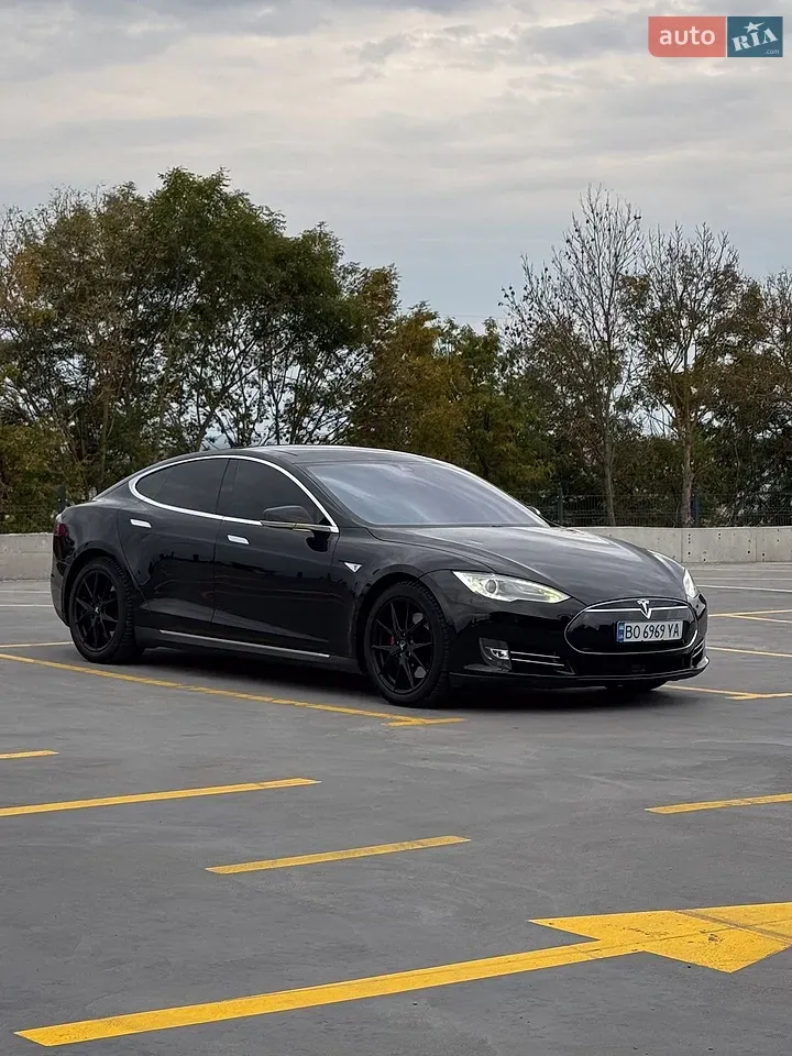 Tesla Model S 2015 photo 5