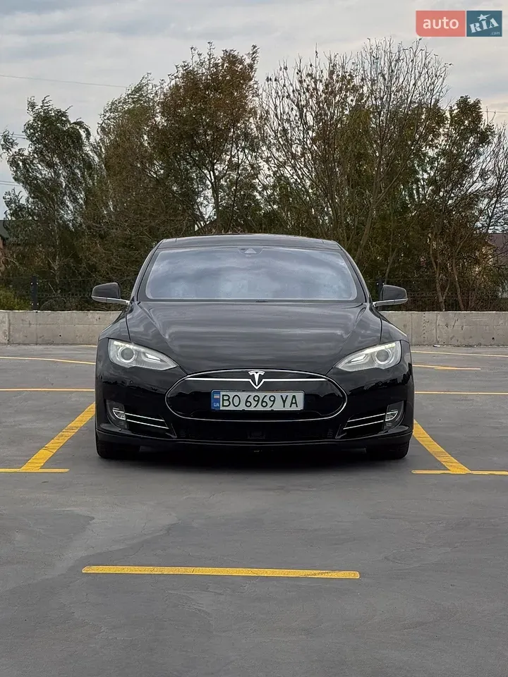Tesla Model S 2015 photo 4