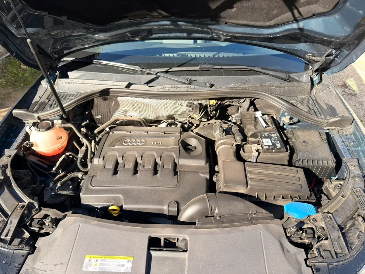 Audi Q3 2018 photo 3