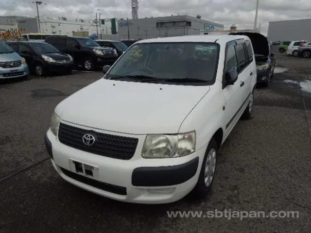 Toyota Succeed 2013 photo 2