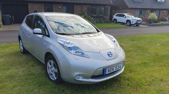 Nissan Leaf 2013 photo 2