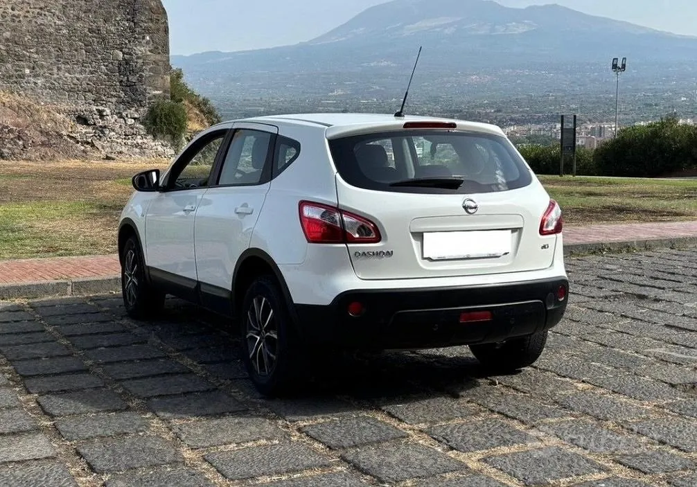 Nissan Qashqai 2013 photo 4