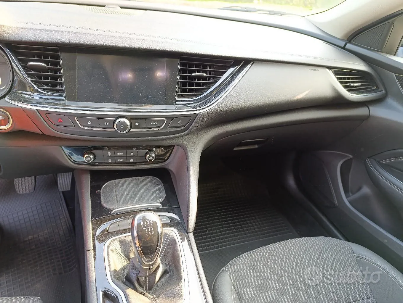Opel Insignia 2018 photo 3