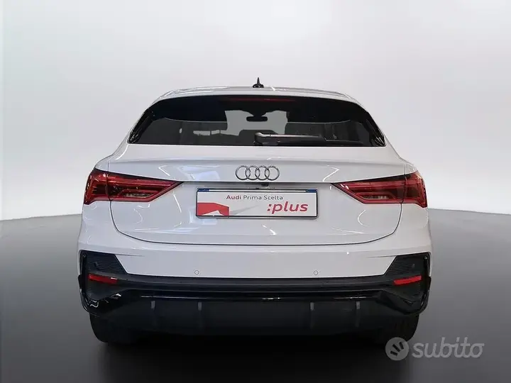 Audi Q3 2022 photo 5
