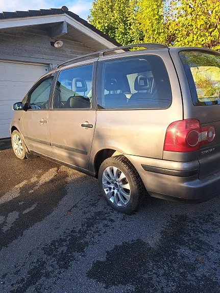 Volkswagen Sharan 2008 photo 3