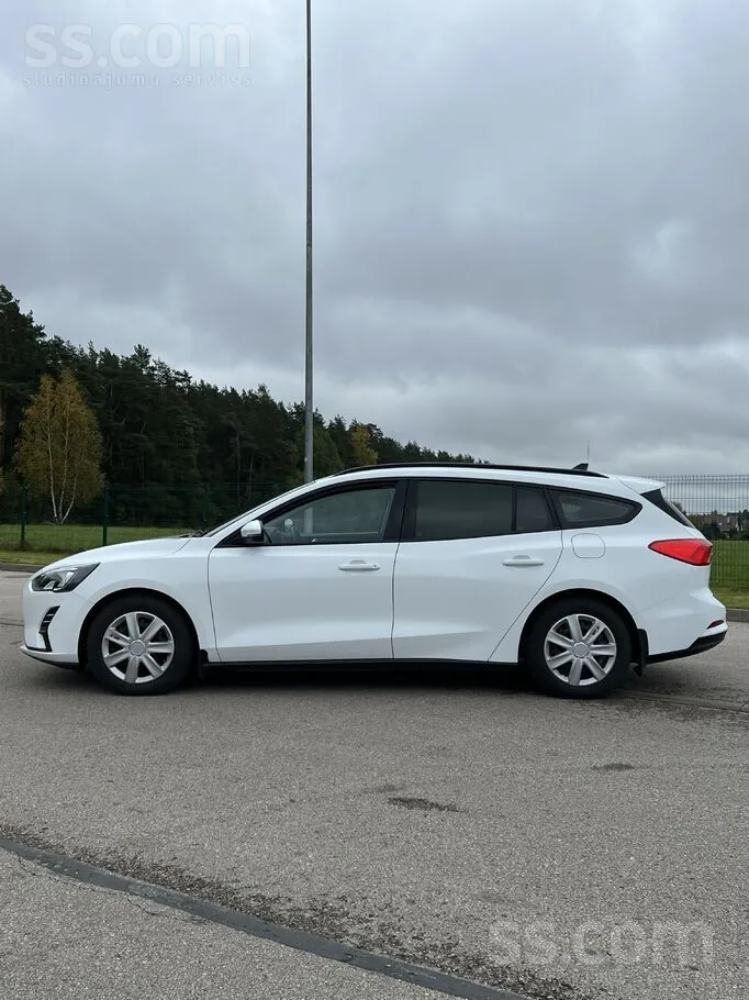 Ford Focus 2019 photo 2