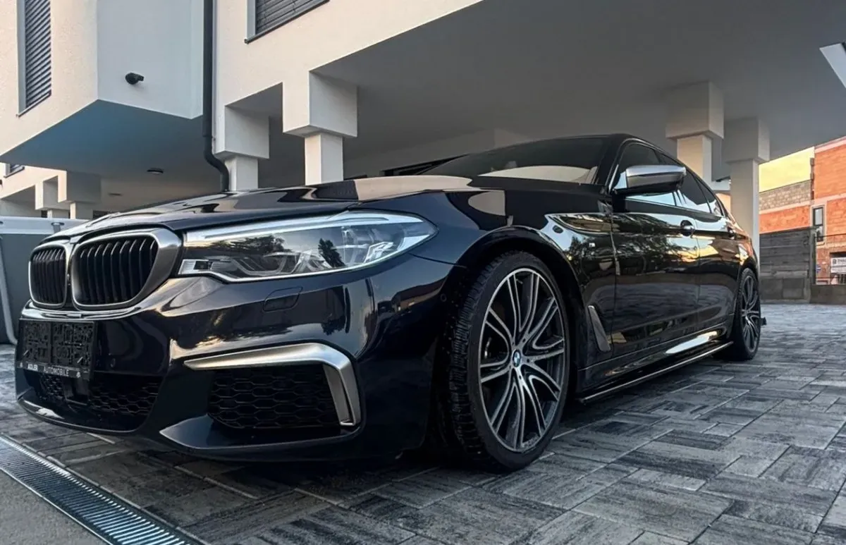 BMW 5 Series 2018 photo 2