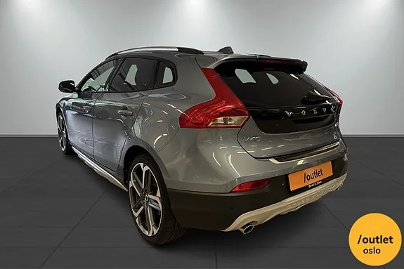 Volvo V40 Cross Country 2017 photo 3