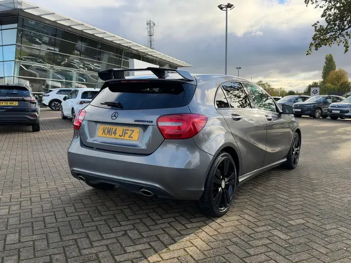 Mercedes-Benz A-Class 2014 photo 2