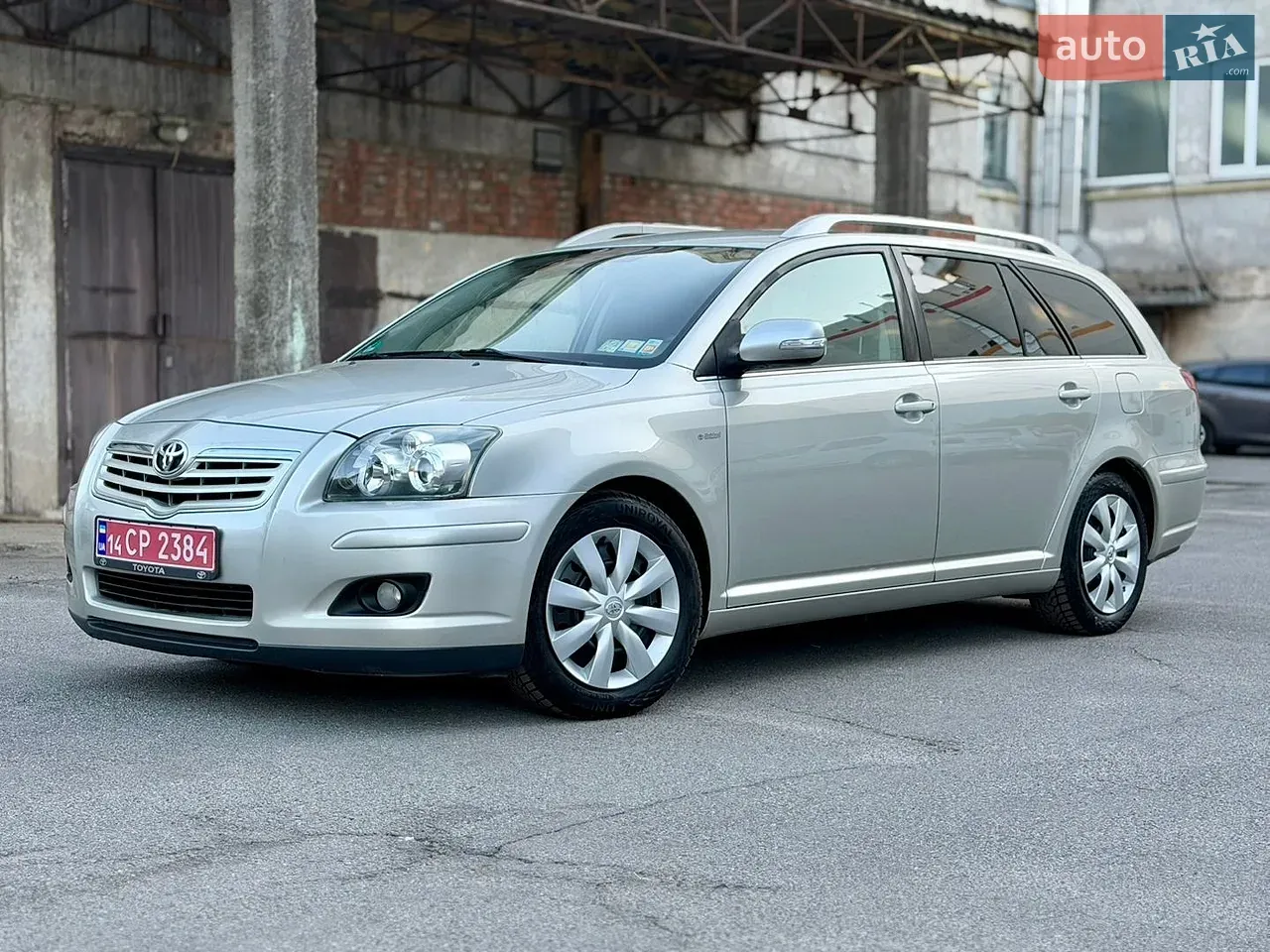 Toyota Avensis 2006 photo 2