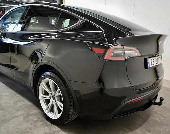 Tesla Model Y 2022 photo 3