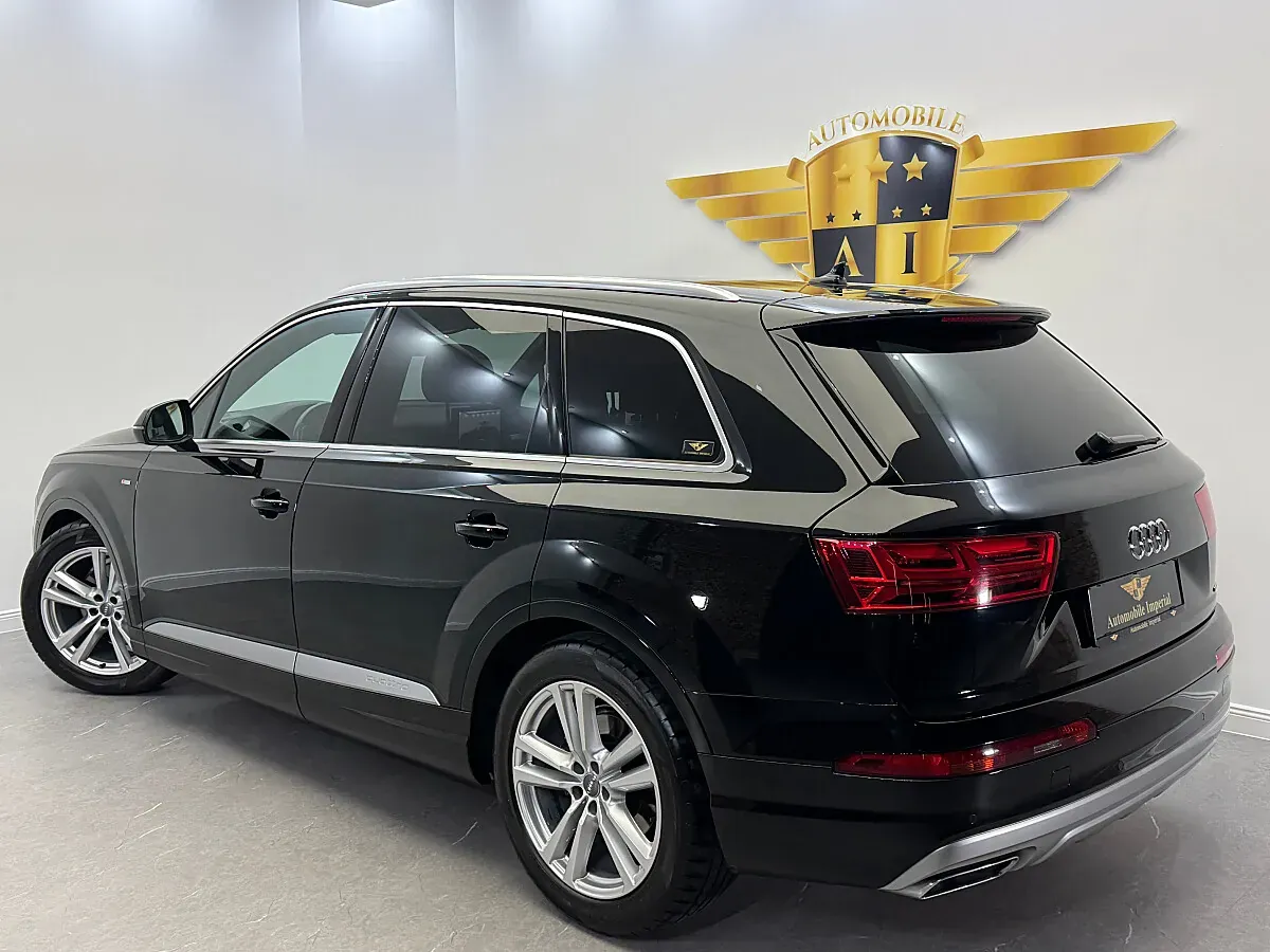 Audi Q7 2016 photo 3