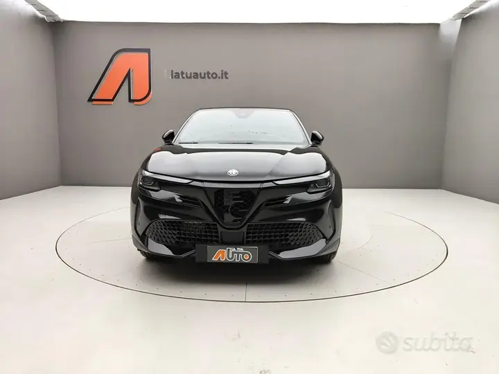 Alfa Romeo Junior 2025 photo 3