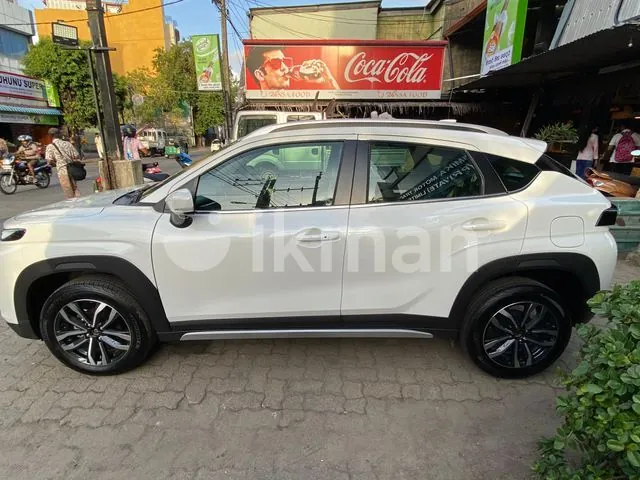 Toyota Urban Cruiser 2026 photo 2