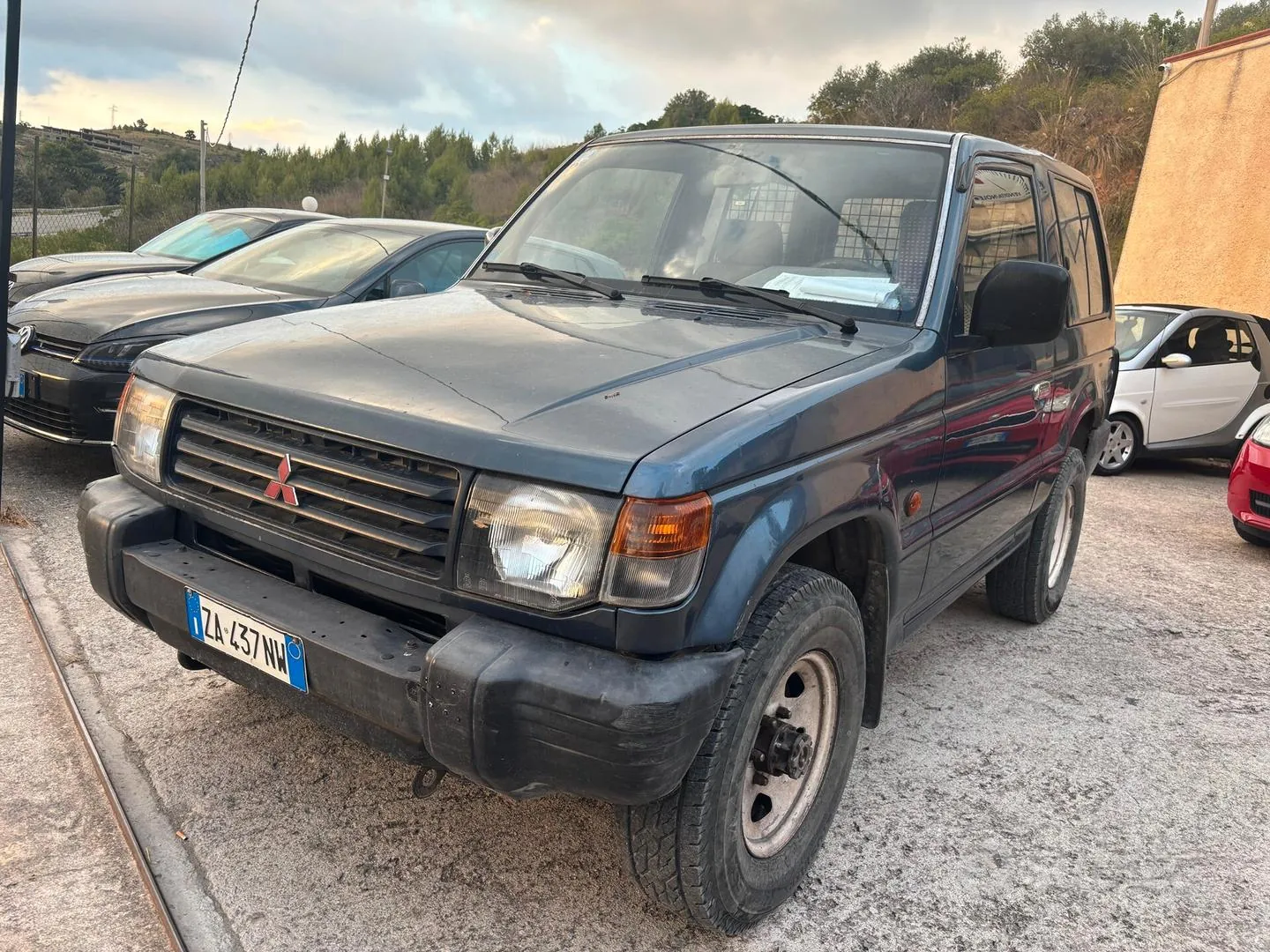 Mitsubishi Pajero 1991 photo 2