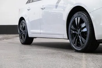 Holden Cruze 2015 photo 5