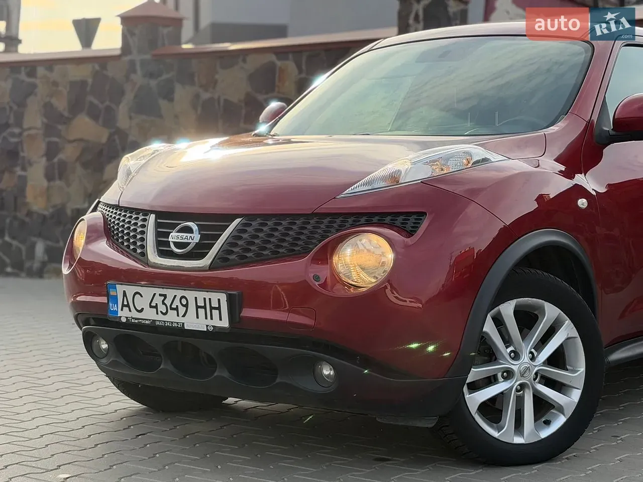 Nissan Juke 2012 photo 2