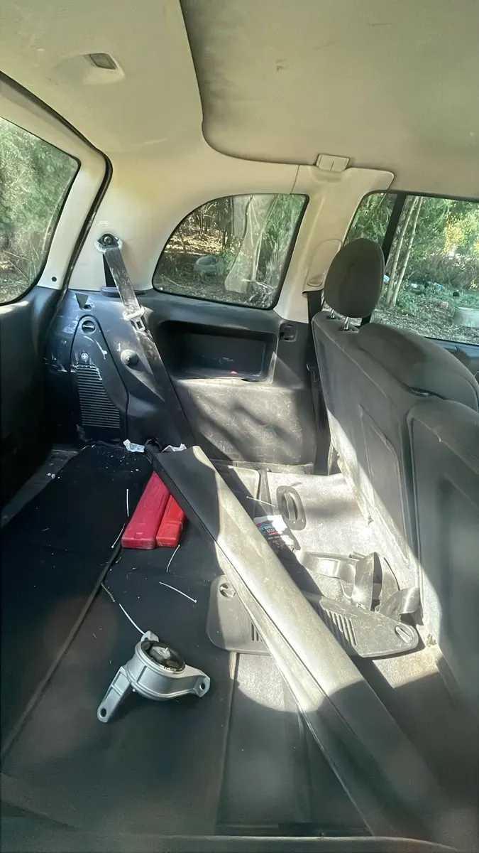 Opel Zafira 2002 photo 2