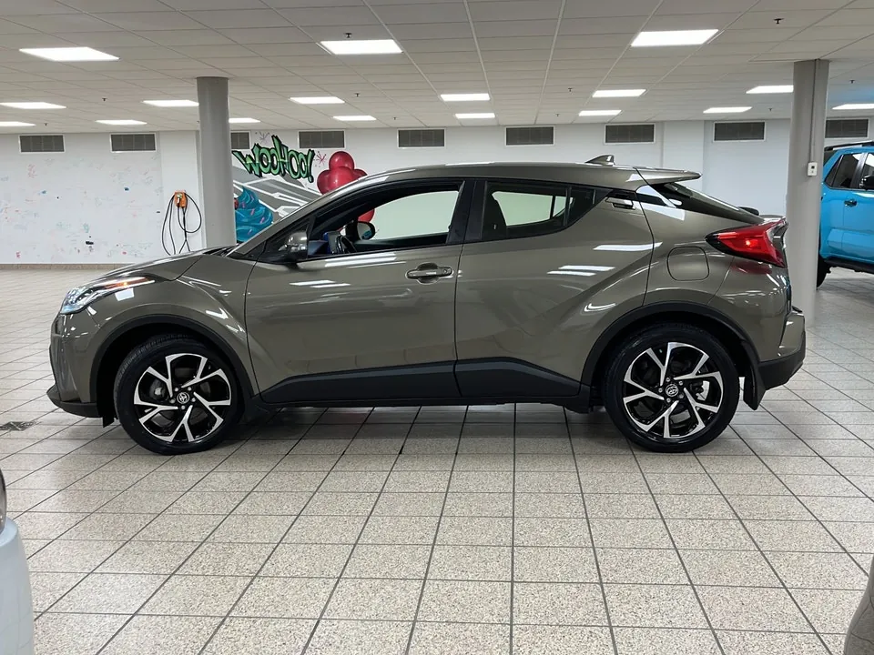 Toyota C-Hr 2021 photo 3