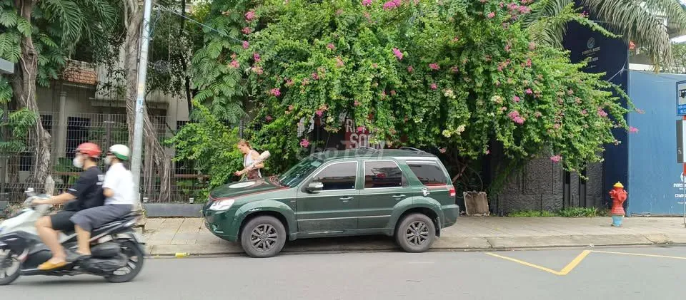 Ford Escape 2011 photo 3