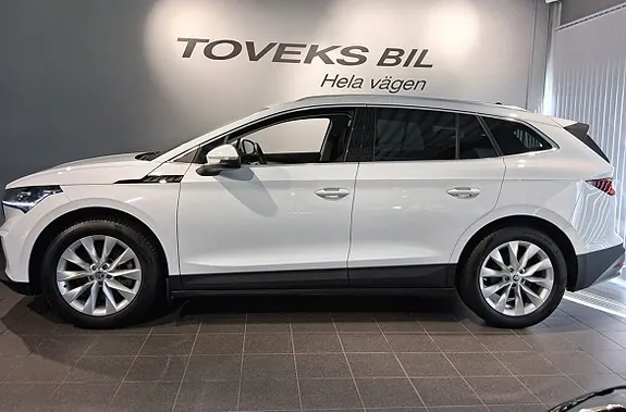 Skoda Enyaq 2023 photo 3