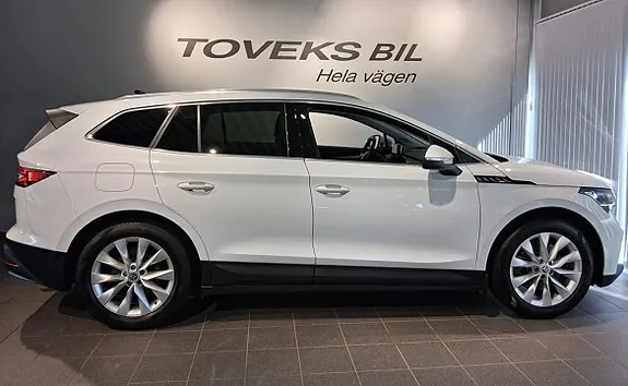 Skoda Enyaq 2023 photo 4