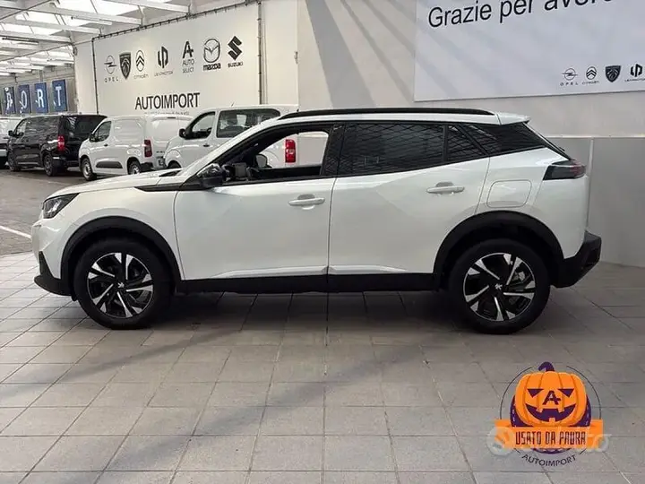 Peugeot 2008 2023 photo 3