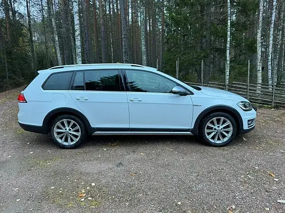 Volkswagen Golf Alltrack