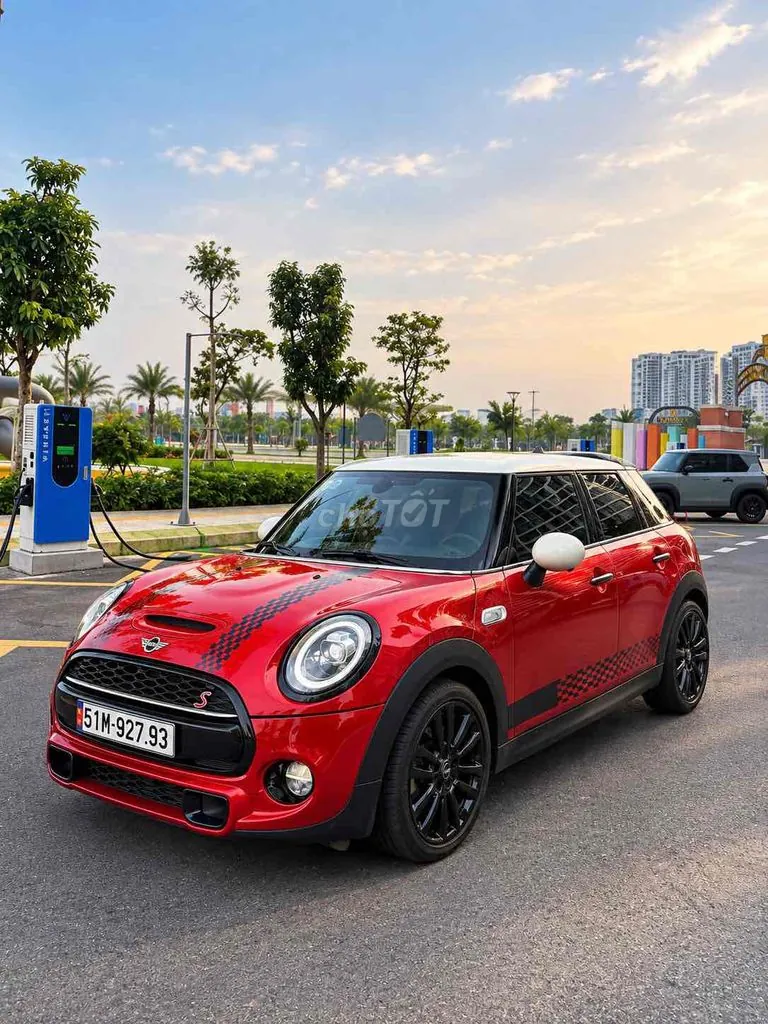 Mini Cooper S 2018 photo 3