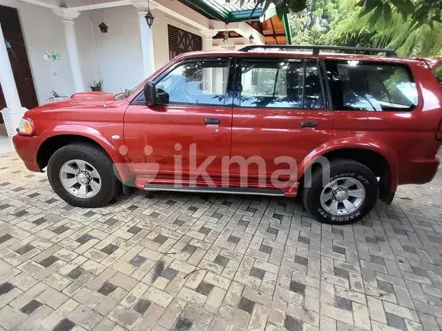 Mitsubishi Montero 2007 photo 2