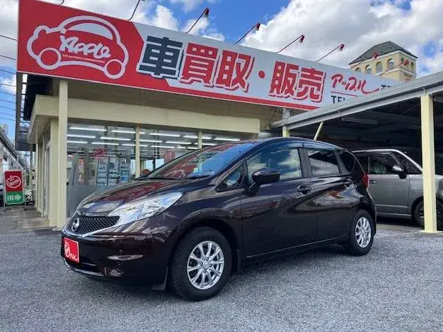 Nissan Note 2015 photo 2