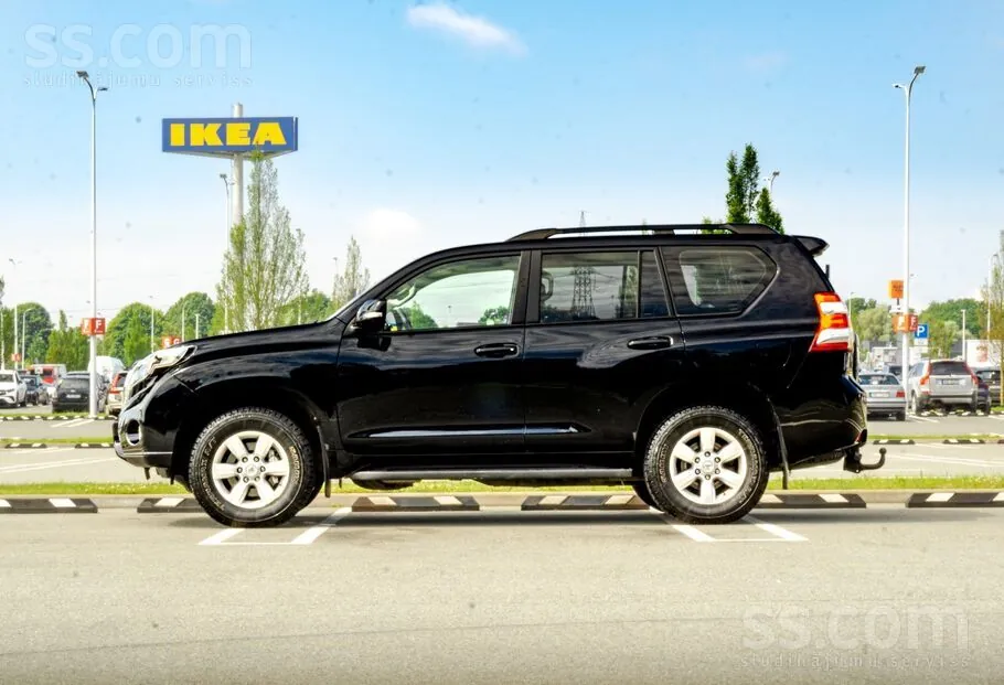 Toyota Land Cruiser 2017 photo 4