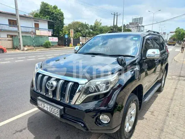 Toyota Land Cruiser Prado 2011 photo 2