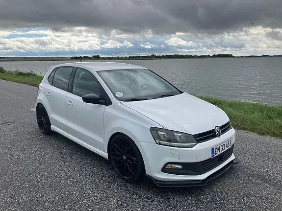 Volkswagen Polo 2015 photo 3