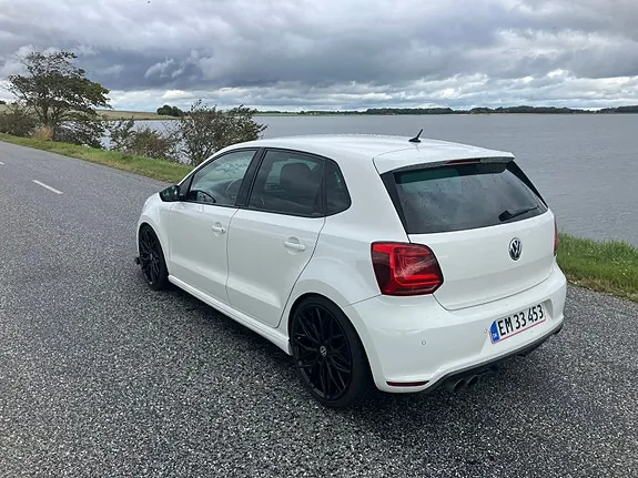 Volkswagen Polo 2015 photo 4