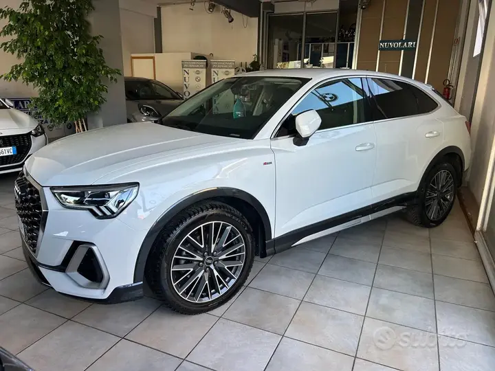 Audi Q3 2022 photo 3