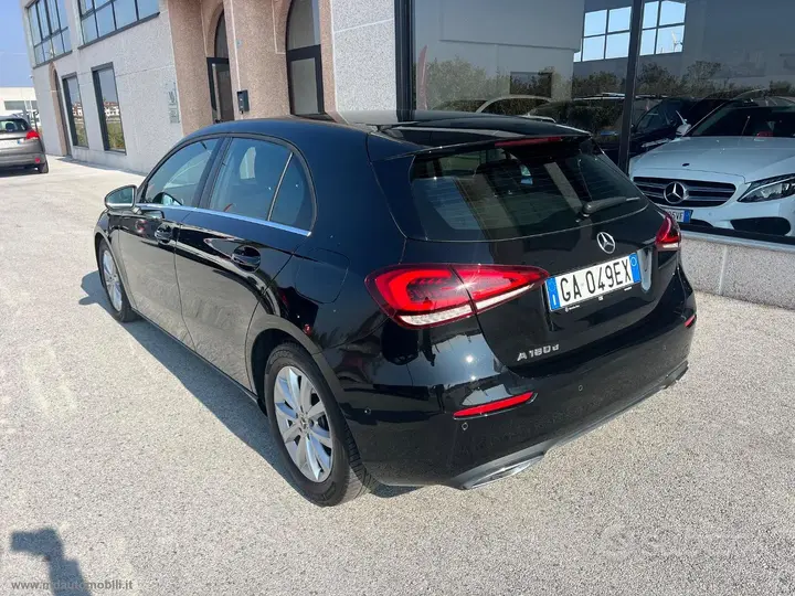 Mercedes-Benz A 180 2019 photo 5